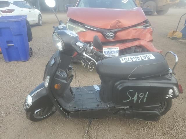 2021 Genuine Scooter Co. Buddy Kick