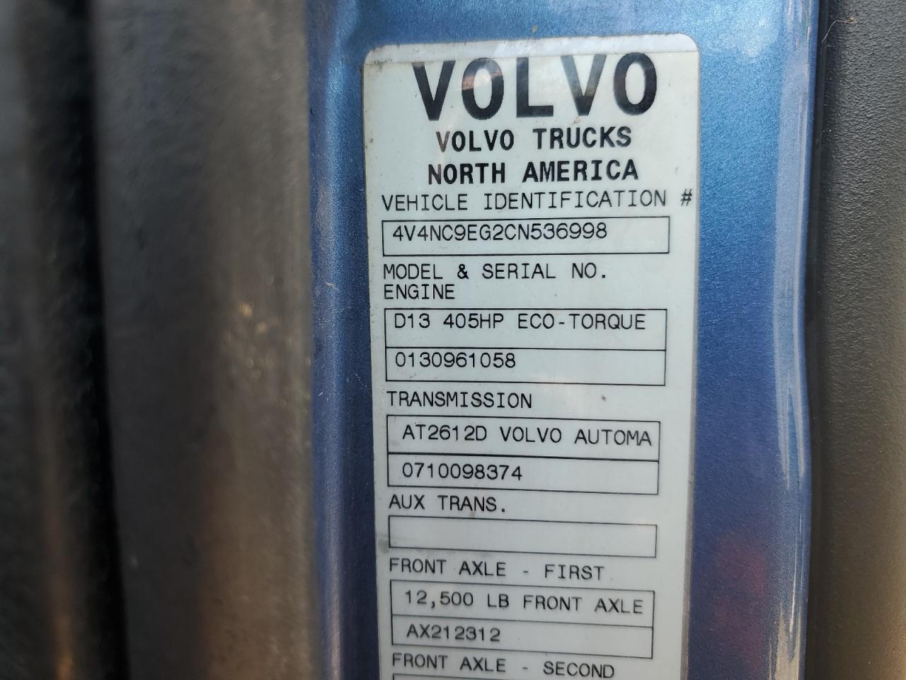 2012 Volvo VNL Semi Truck