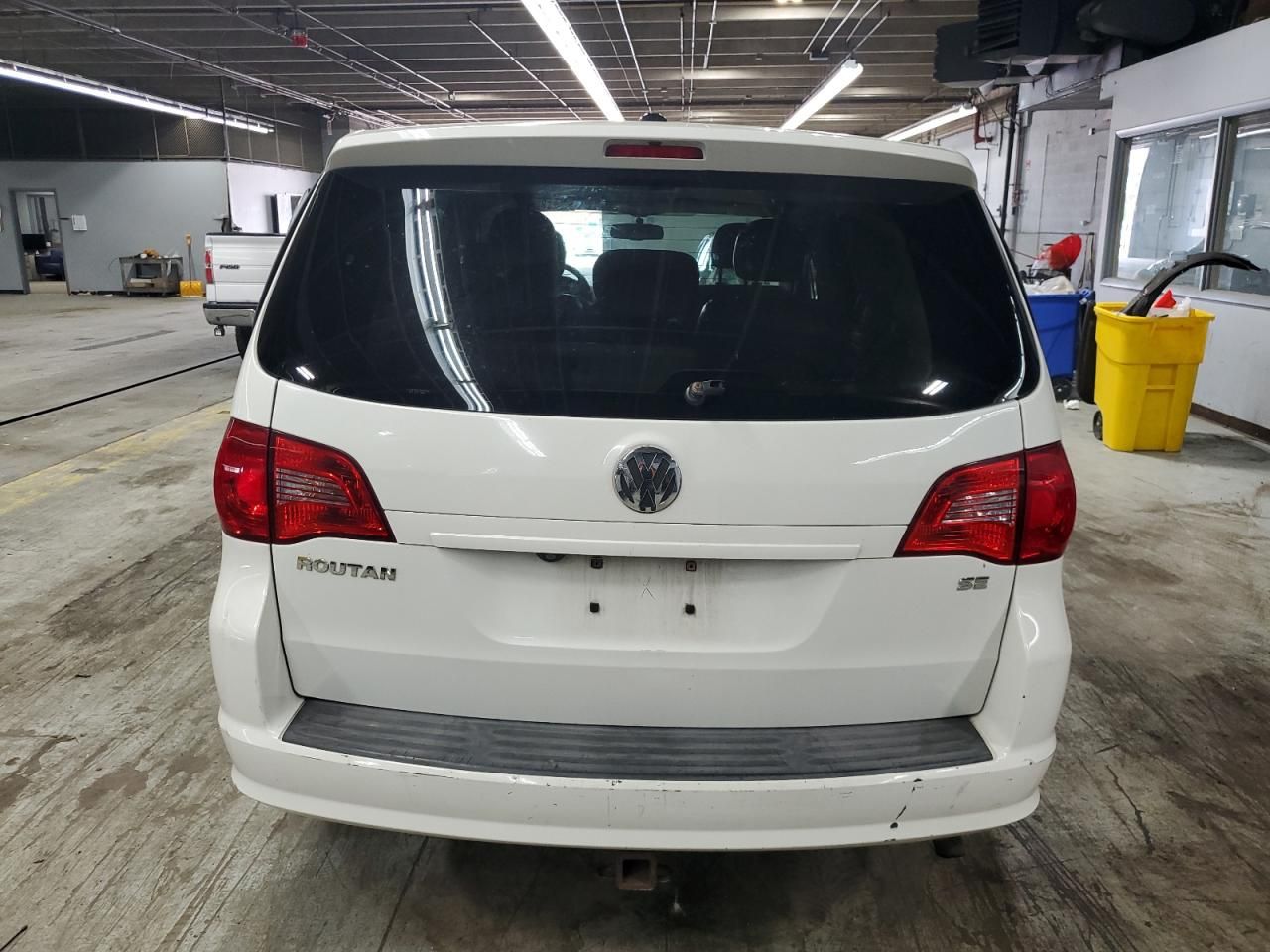 2010 Volkswagen Routan se