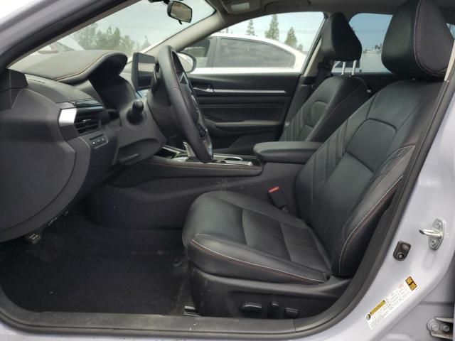 2023 Nissan Altima SR