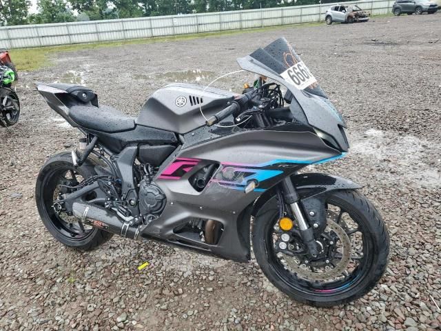 2024 Yamaha YZFR7