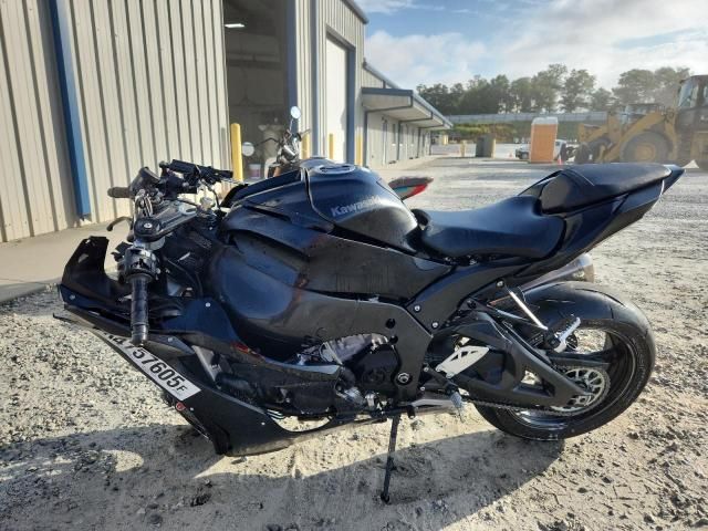 2025 Kawasaki ZX1002 M