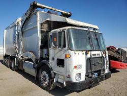 Vehiculos salvage en venta de Copart Bakersfield, CA: 2015 Autocar Llc 2015 Autocar Xpeditor Refuse Truck
