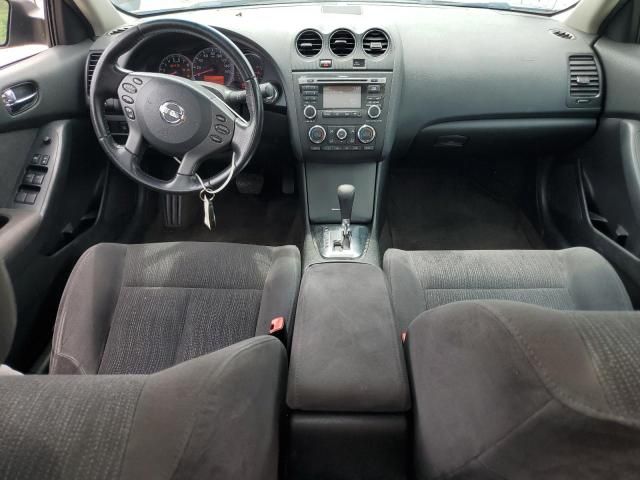 2010 Nissan Altima Base