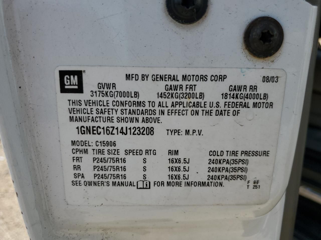 2004 Chevrolet Suburban C1500