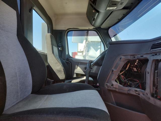 2018 Freightliner Cascadia 126 Semi Truck