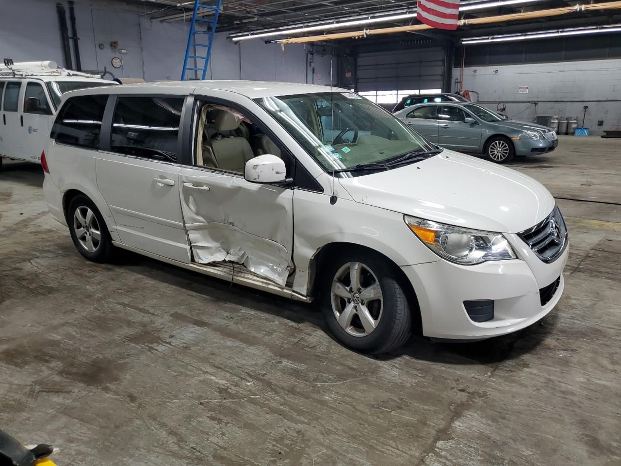 2010 Volkswagen Routan se