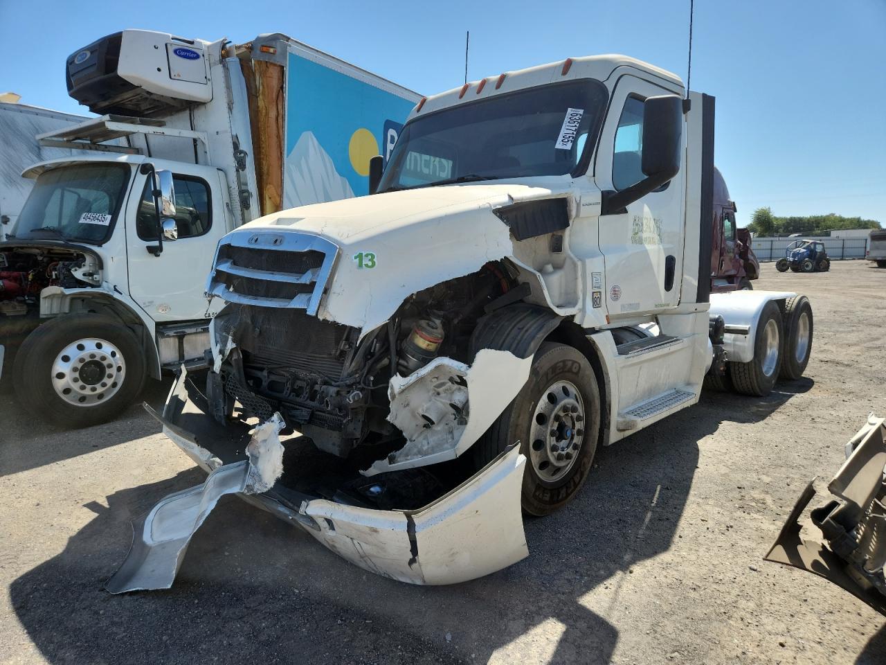 2018 Freightliner Cascadia 126 Semi Truck
