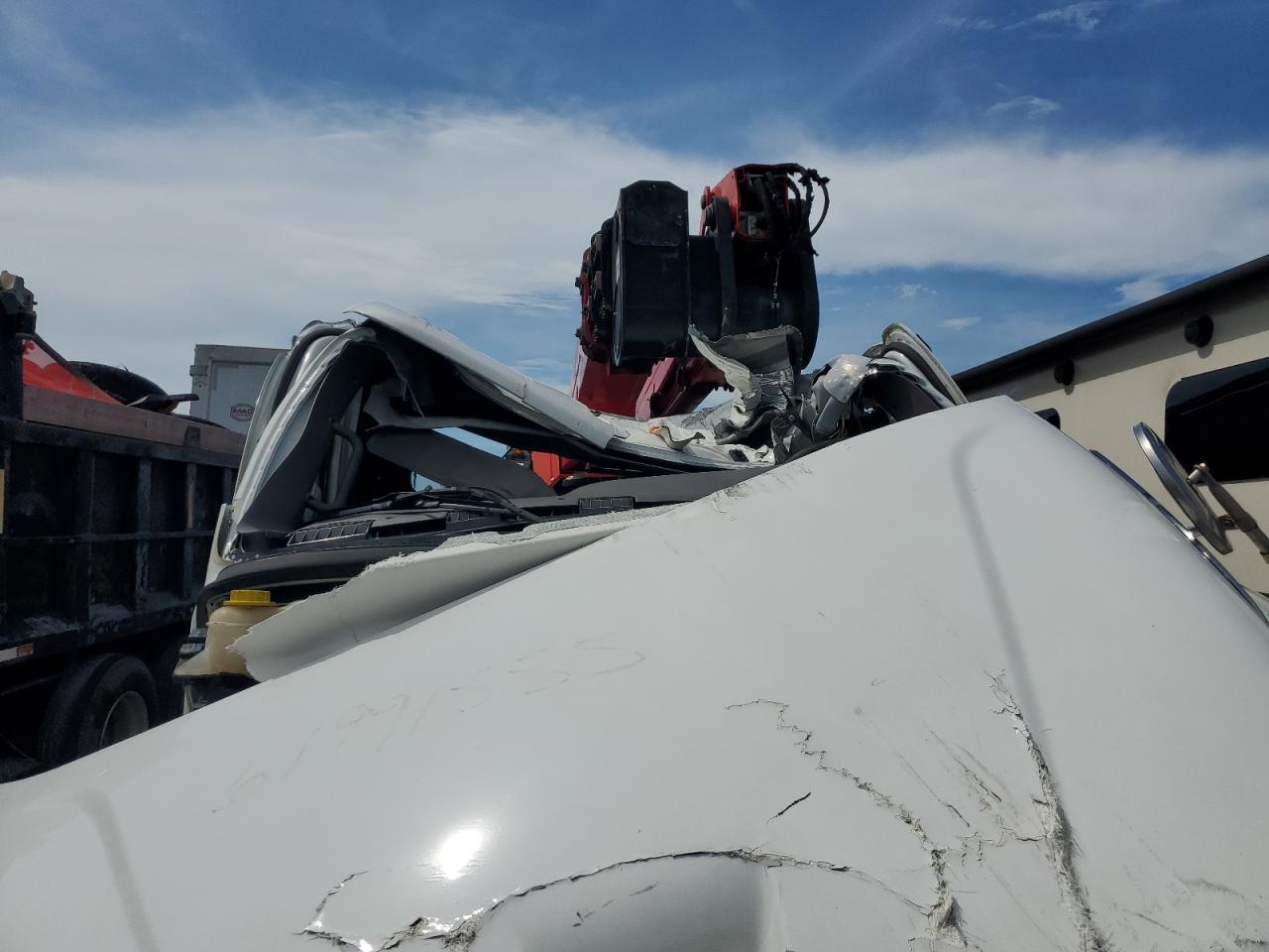 2019 Freigliner 2019 Freightliner Business Class M2 Flatbed Truckw