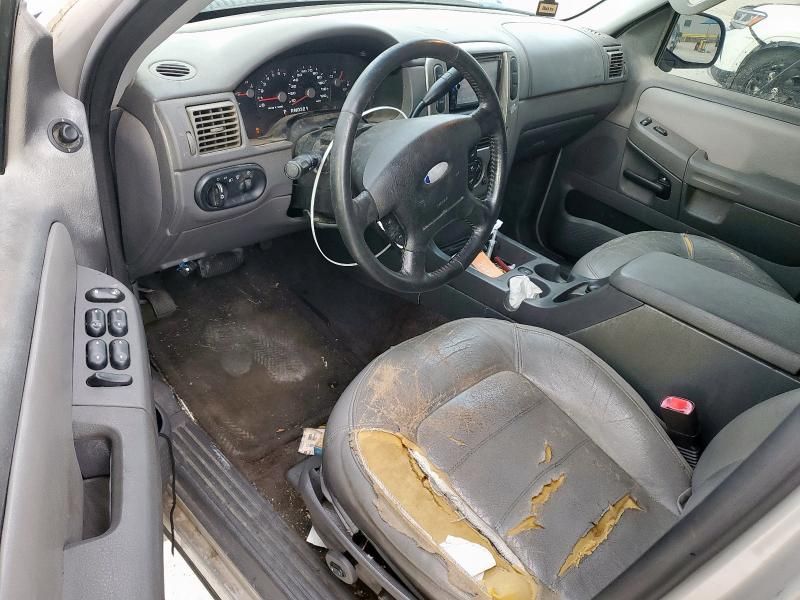 2005 Ford Explorer XLT