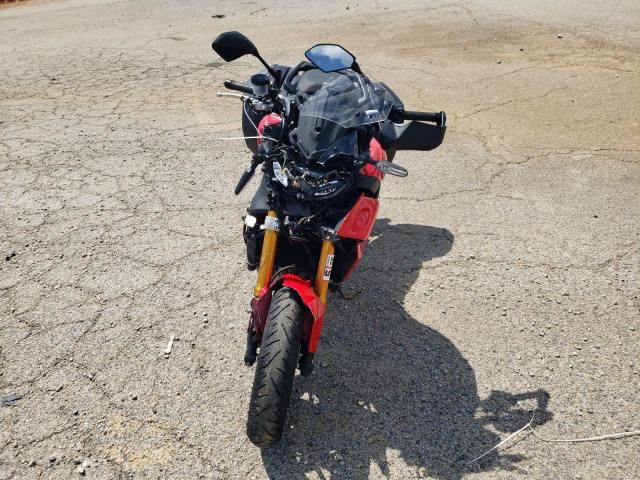 2022 Yamaha MTT09 GT