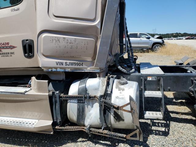 2019 Freightliner Cascadia 126
