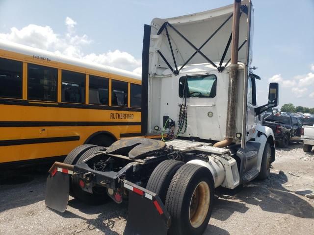 2017 Peterbilt Tractor 2017 Peterbilt 579 Semi Truck