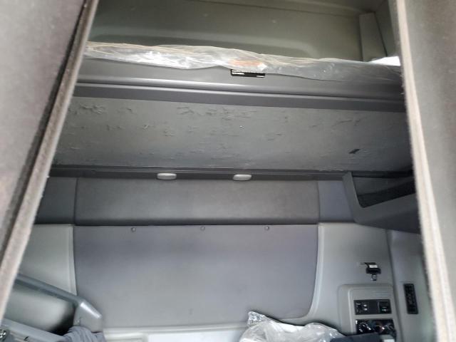 2018 International LT625