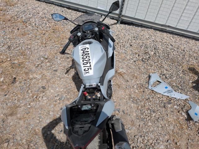 2024 Kawasaki EX500