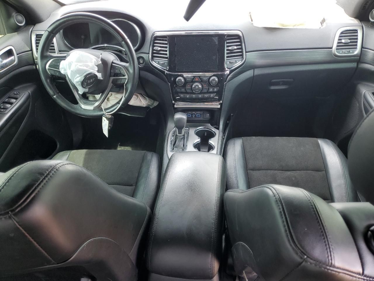 2020 Jeep Grand Cherokee Laredo