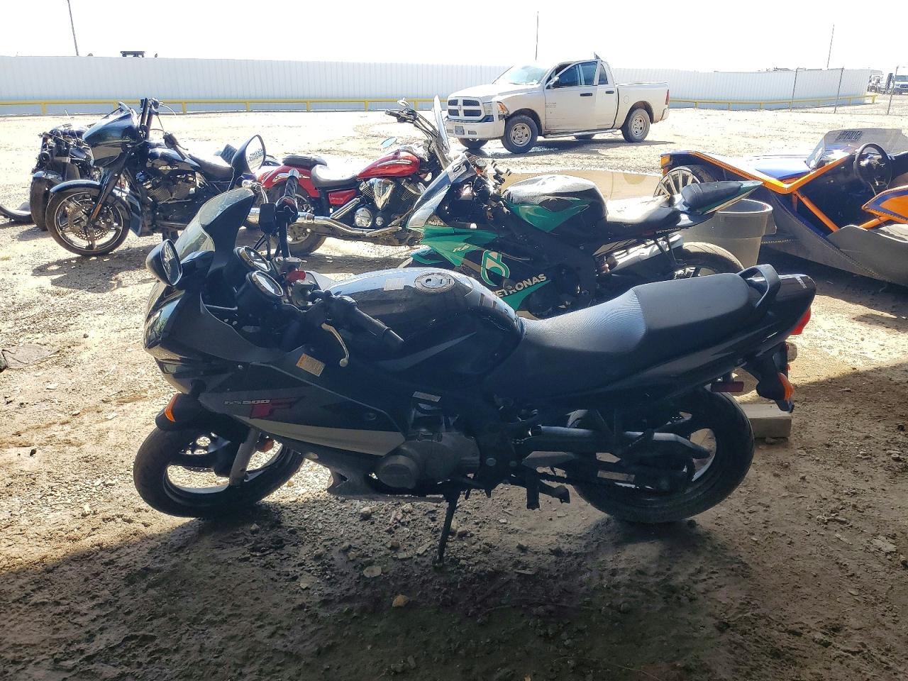 2009 Suzuki GS500FH