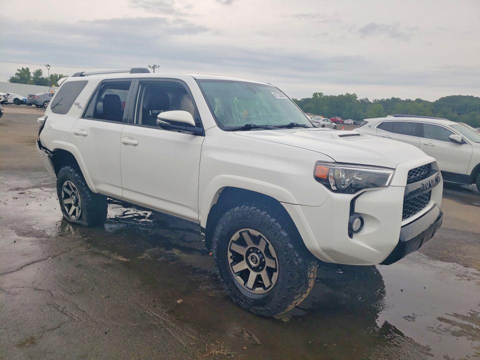 2018 Toyota 4Runner TRD Off-ROAD Premium