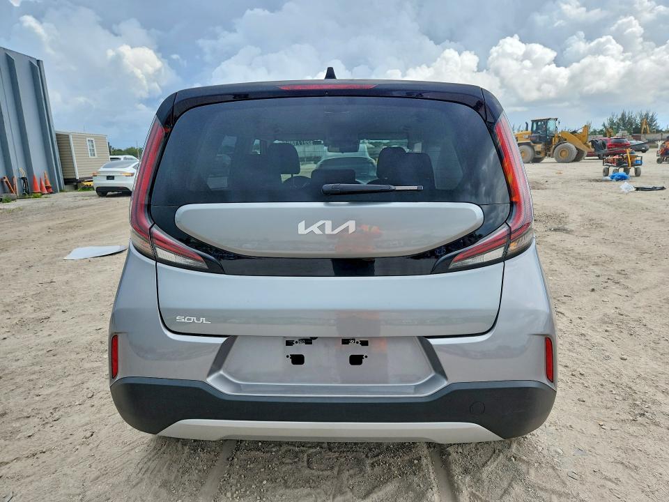 2025 KIA Soul lx