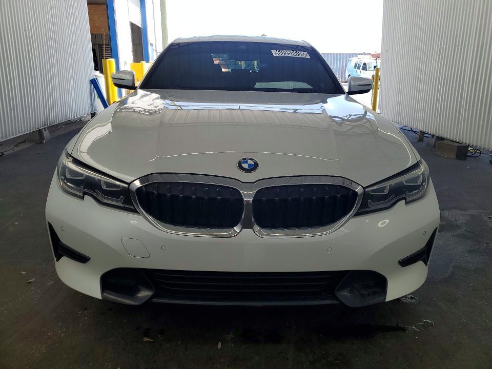 2021 BMW 330i
