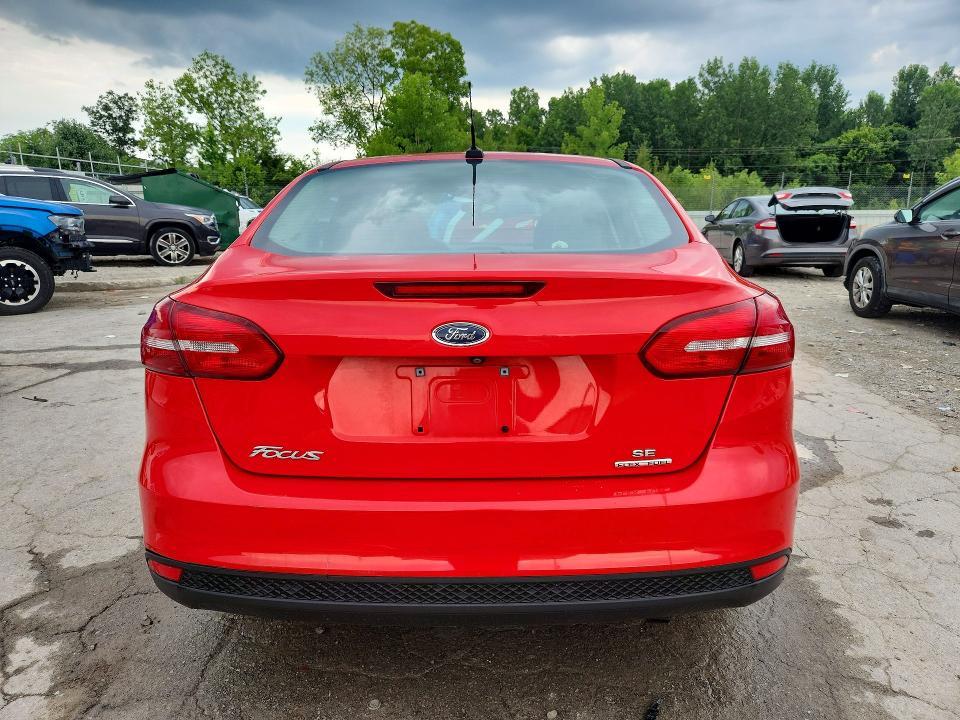 2016 Ford Focus se