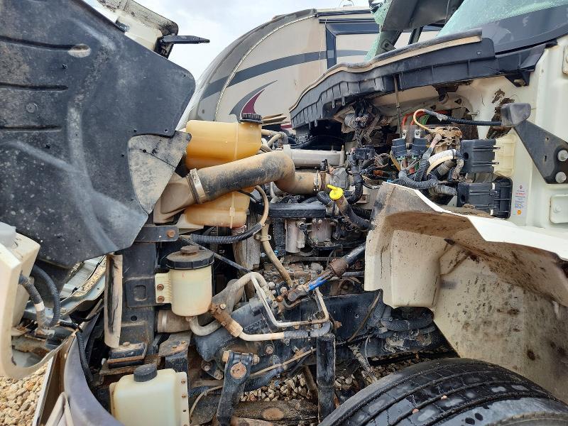 2015 International 4300 Crane Truck
