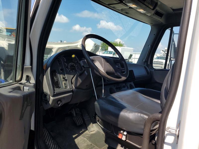 2011 Freightliner Business Class M2 Shuttle Bus