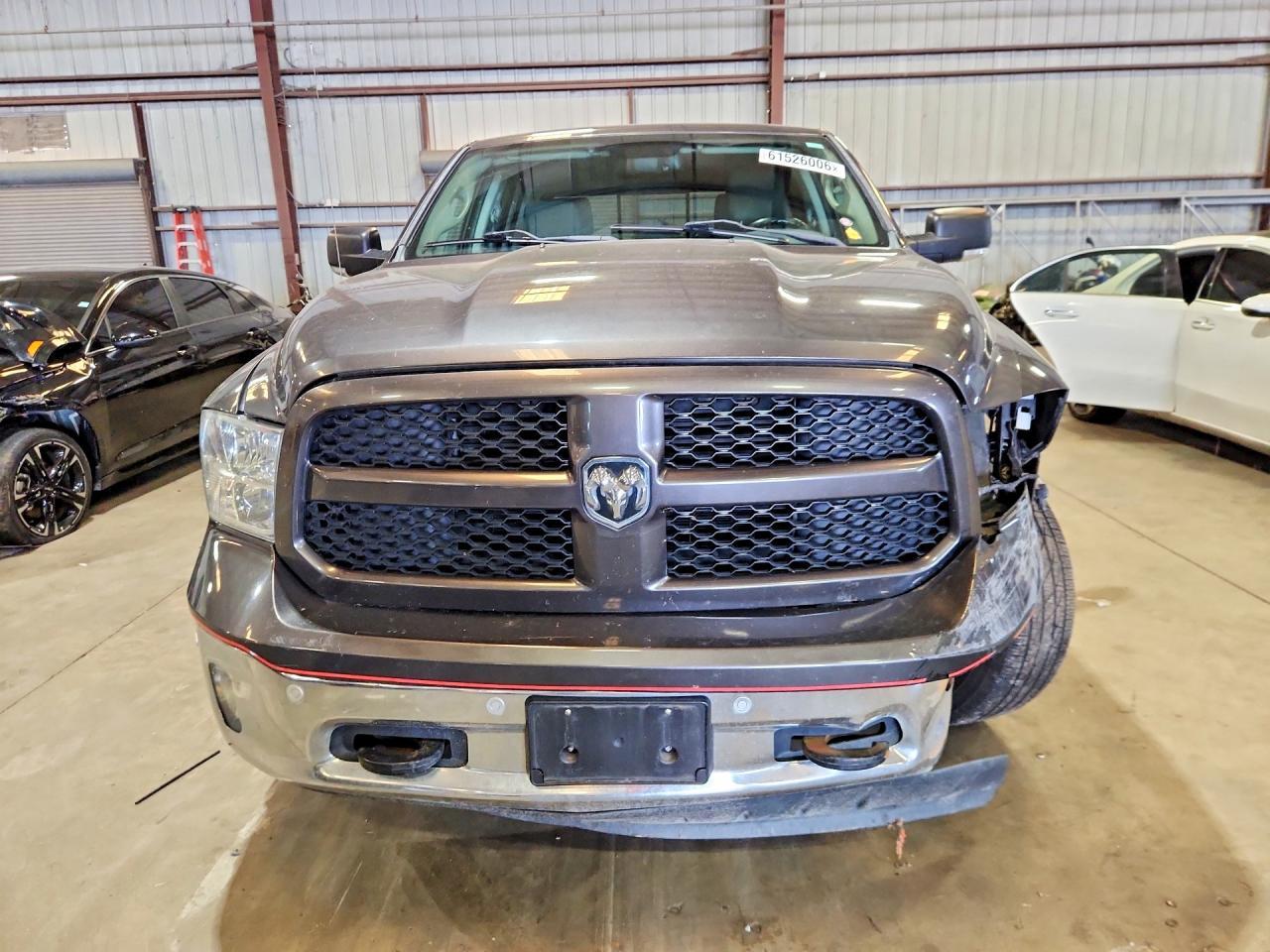2015 Dodge RAM 1500 SLT