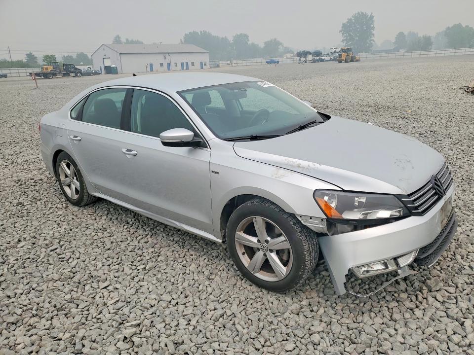 2015 Volkswagen Passat s