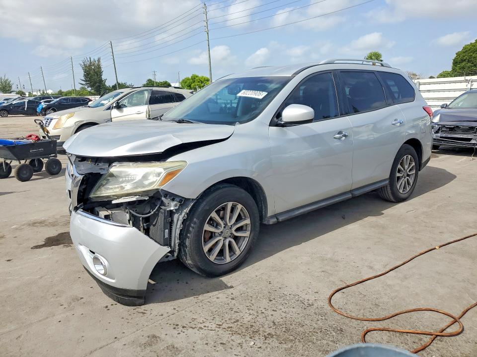 2015 Nissan Pathfinder sv
