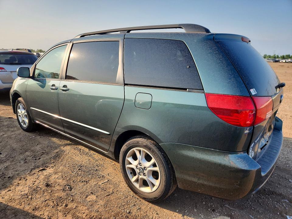 2004 Toyota Sienna xle 7 Passenger