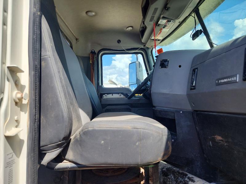 2019 Mack PI64T Semi Truck