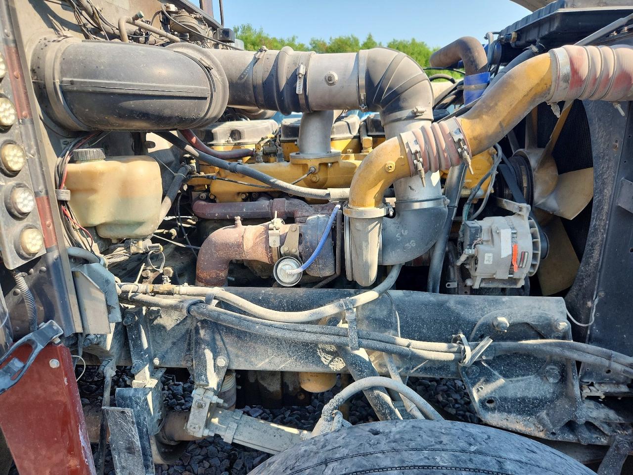 2000 Peterbilt 379 Semi Truck
