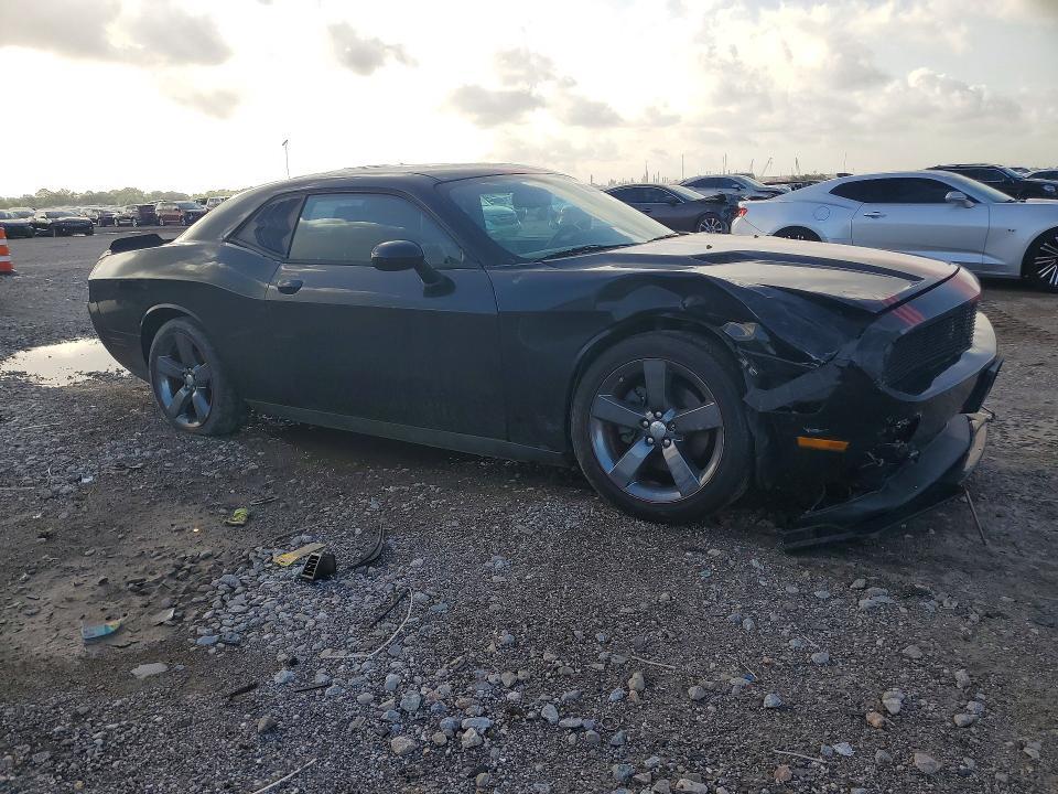 2014 Dodge Challenger sxt