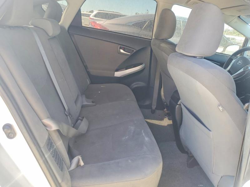 2013 Toyota Prius two