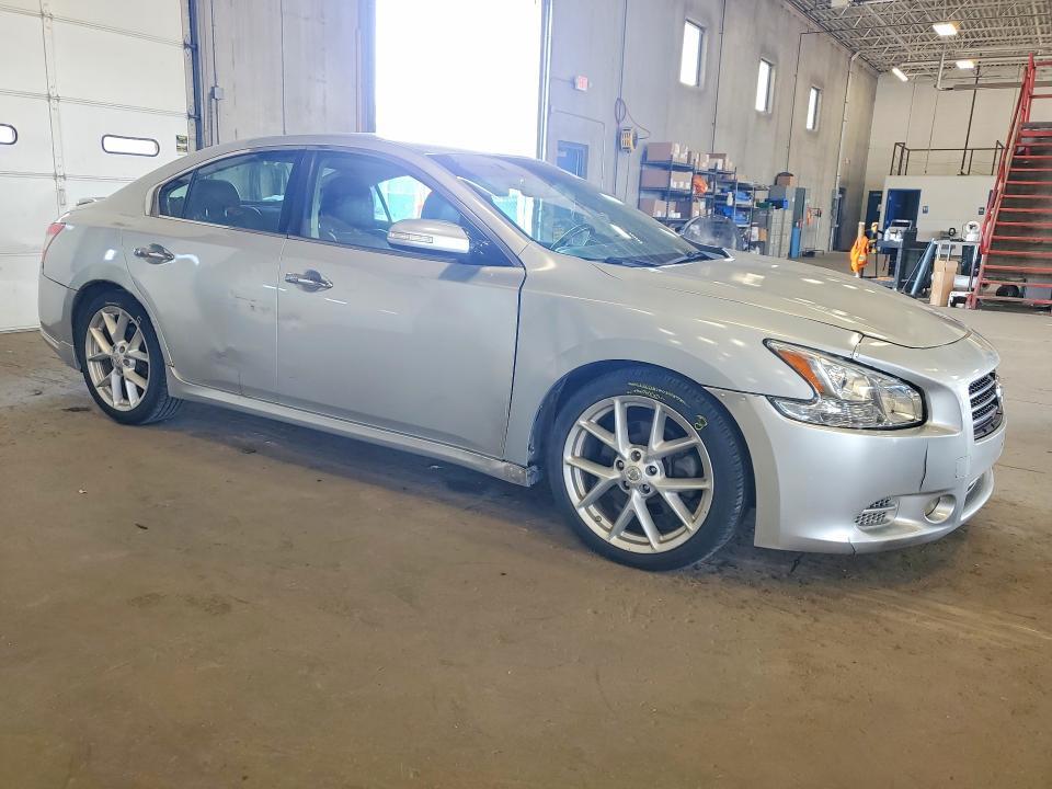 2009 Nissan Maxima