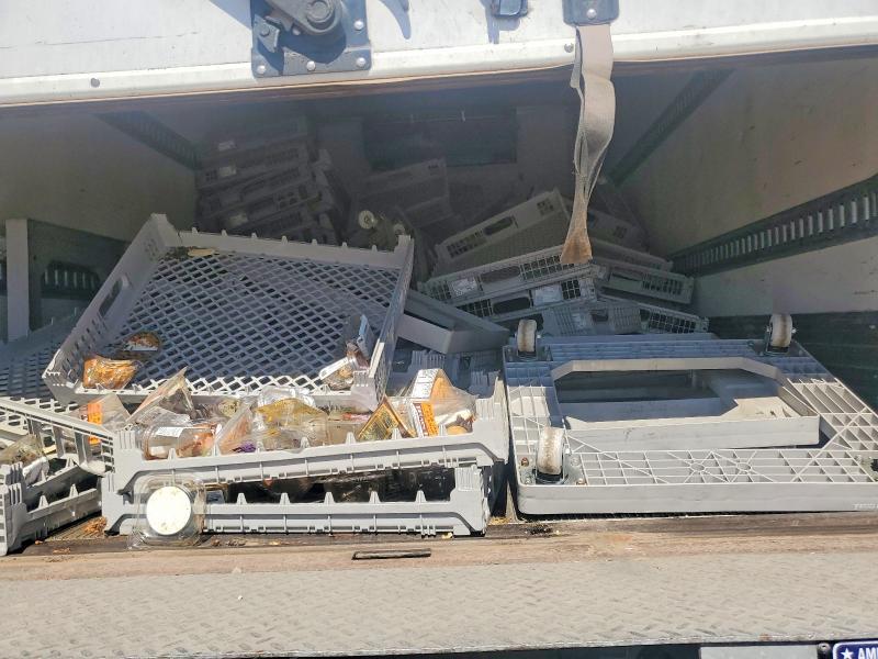2022 Isuzu NRR Refrigerated BOX Truck