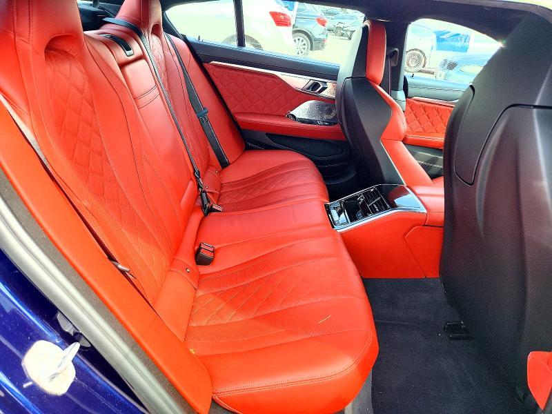 2021 BMW M8