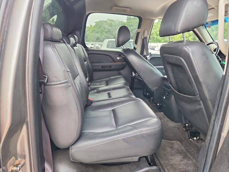 2012 Chevrolet Avalanche ls