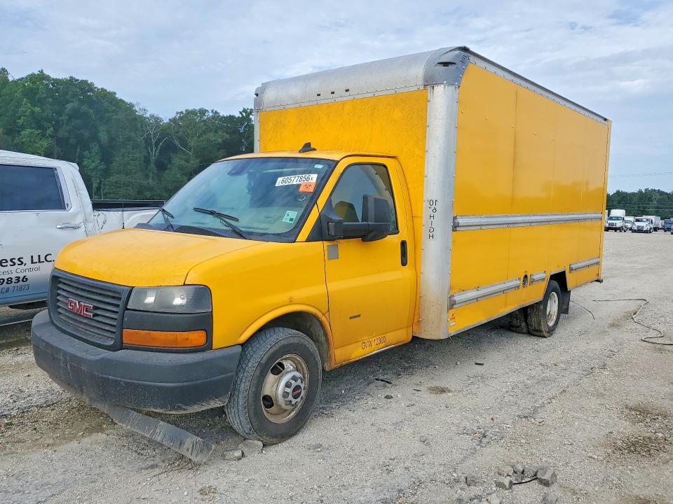 2021 GMC Savana BOX Truck