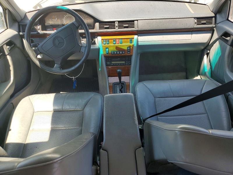 1994 Mercedes-Benz E 320