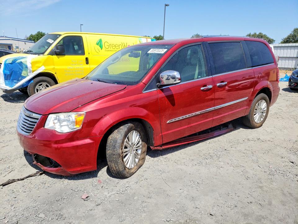 2015 Chrysler Town & Country Limited Platinum