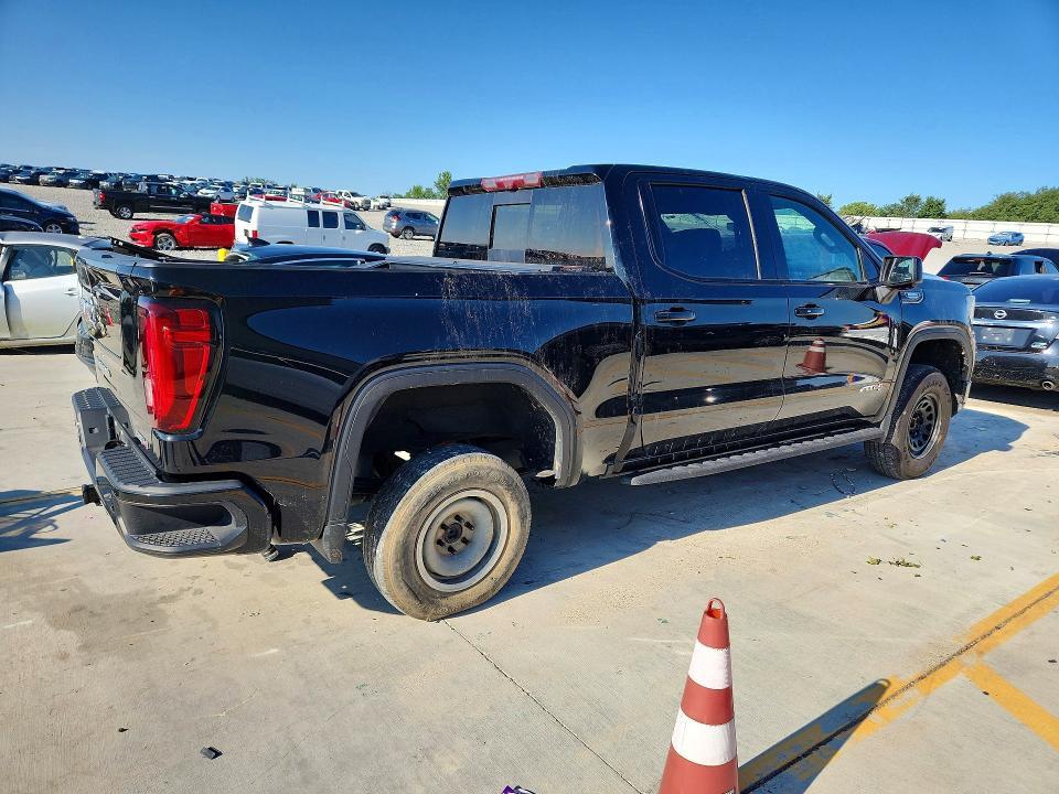 2023 GMC Sierra K1500 AT4