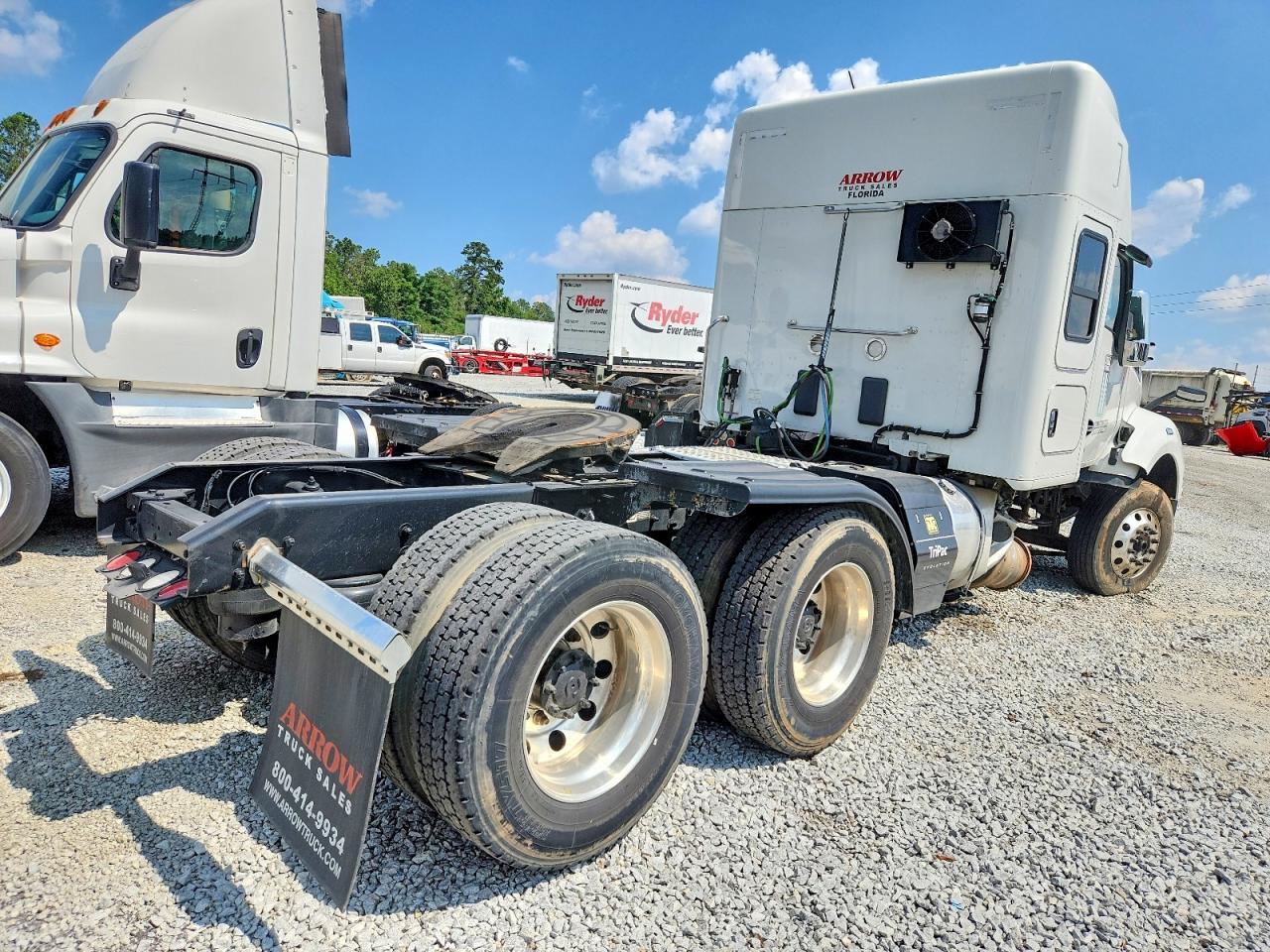 2022 Kenworth T880 Semi Truck