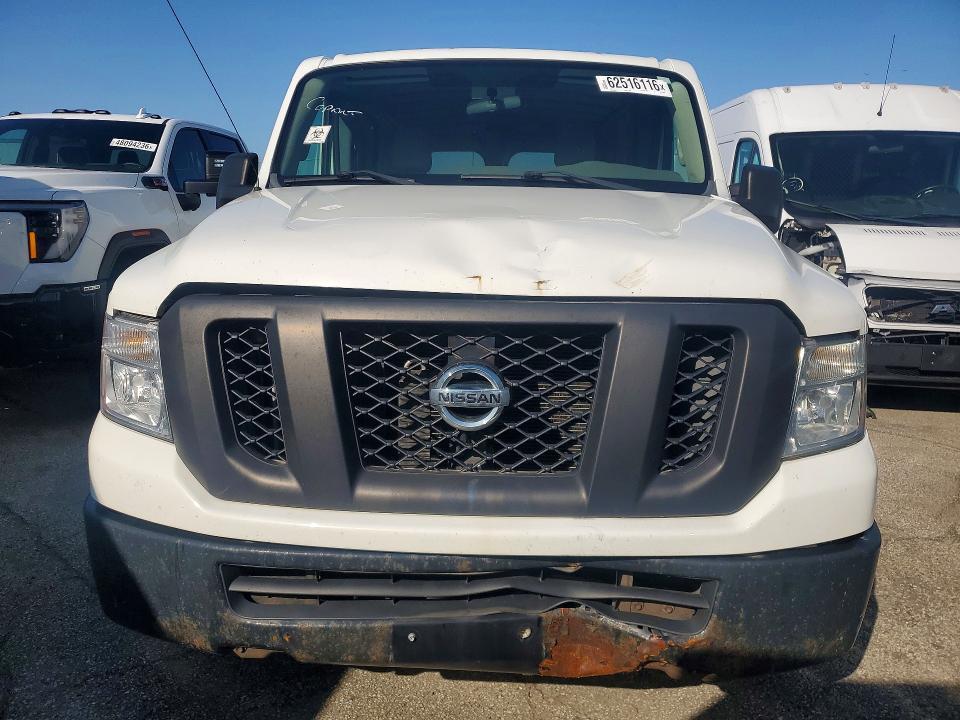2015 Nissan NV 2500 HD-Delivery Van