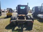 2006 Freightliner Columbia 120 Semi Truck