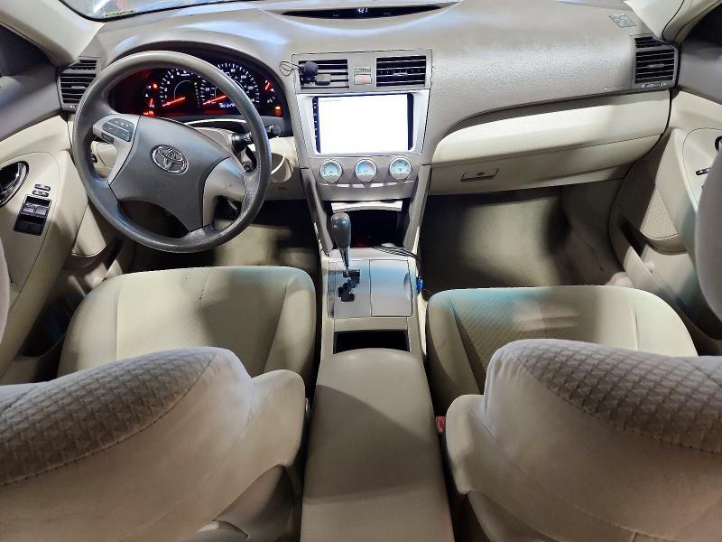 2009 Toyota Camry le