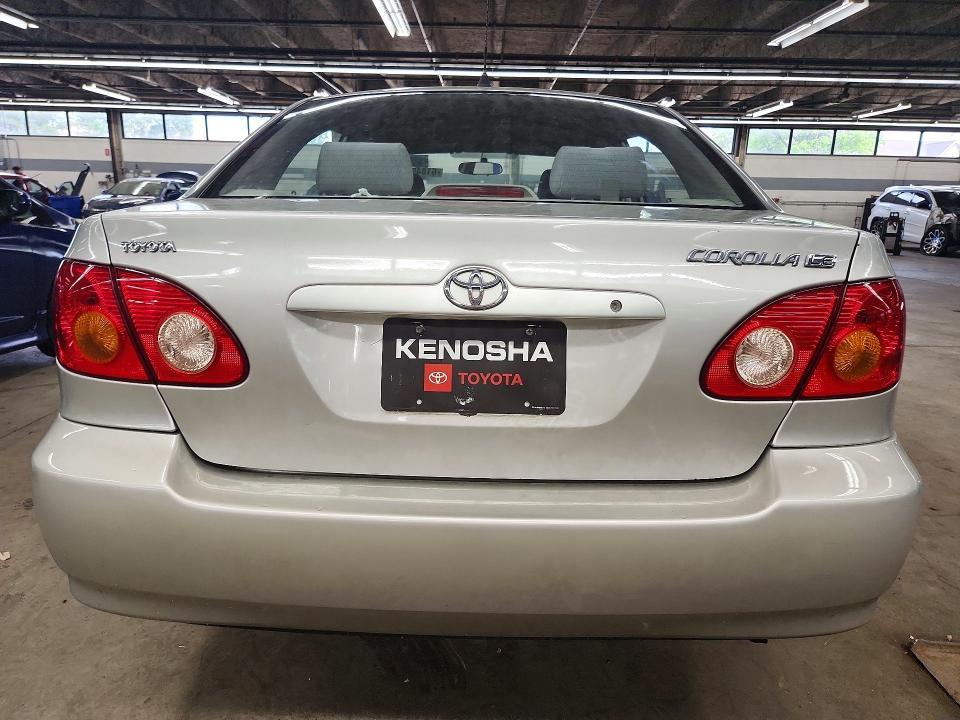 2004 Toyota Corolla le
