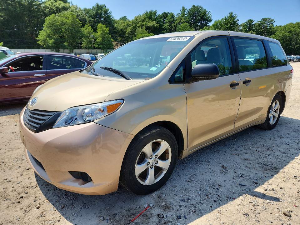 2013 Toyota Sienna l 7-passenger