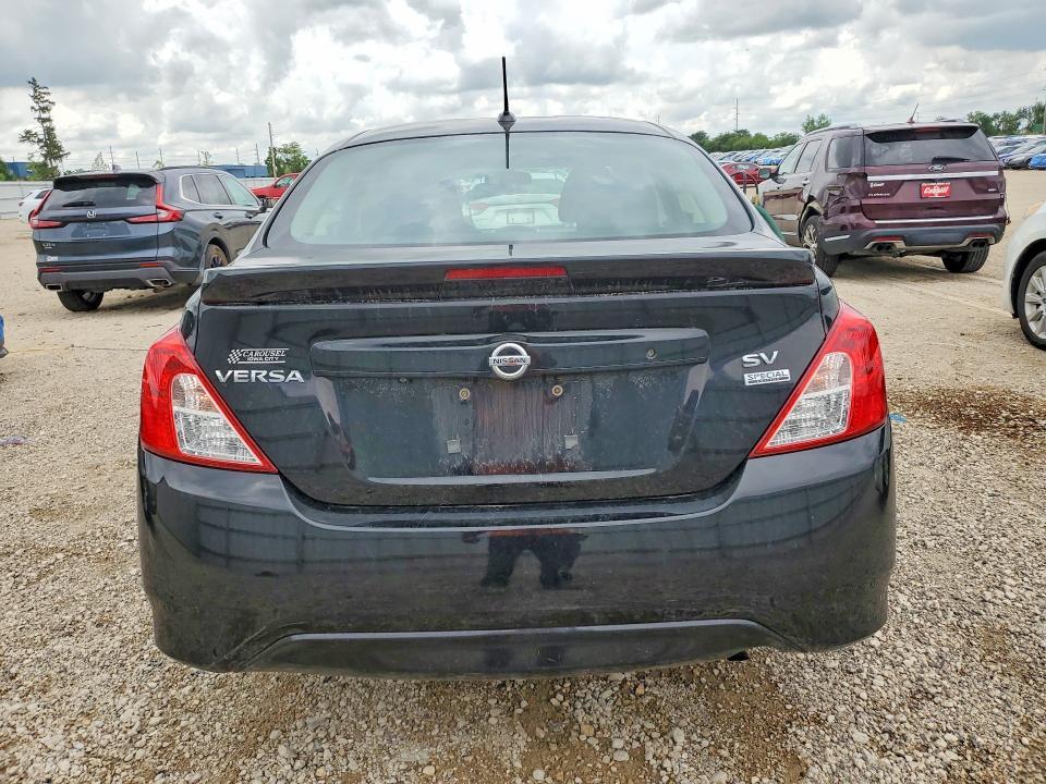 2017 Nissan Versa